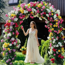Load image into Gallery viewer, 🌹 Elegant Climbing Rose Flower Seeds🌹