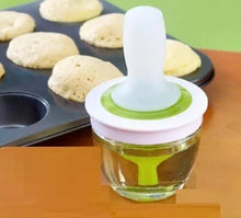 Load image into Gallery viewer, Oil Dispenser Glass Bowl Container and Silicone Brush Set
